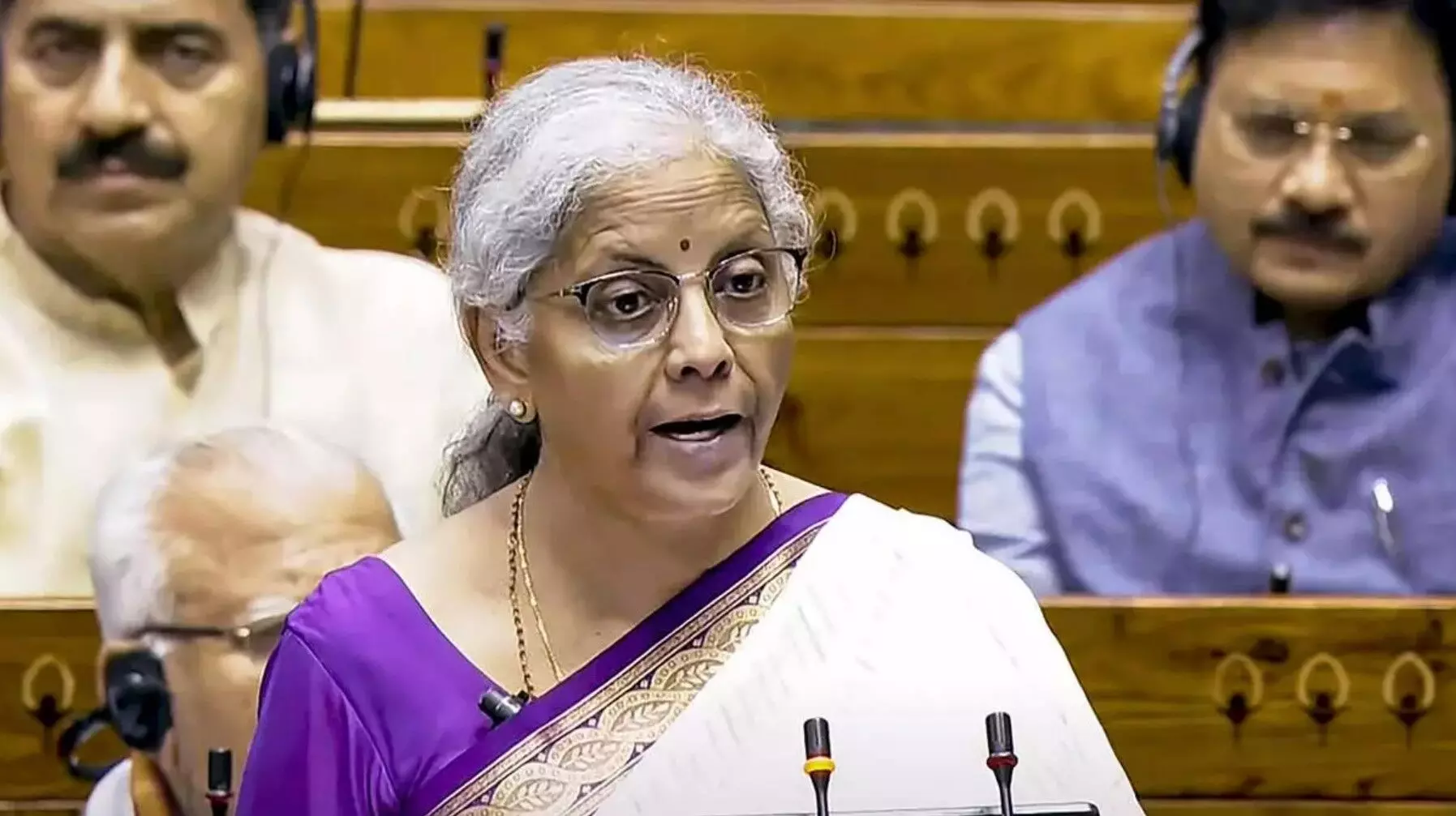 Budget 2024-25: एजुकेशन लोन लेना होगा आसान, जॉब्स वाली महिलाओं के लिए हॉस्टल की सुविधा की घोषणा
