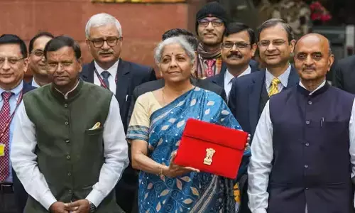 Budget 2024: इन युवाओं पर मेहरबान हुई सरकार, RBI प्रतिमाह देगा 35000 हजार रुपये, वित्त मंत्री ने की घोषणा