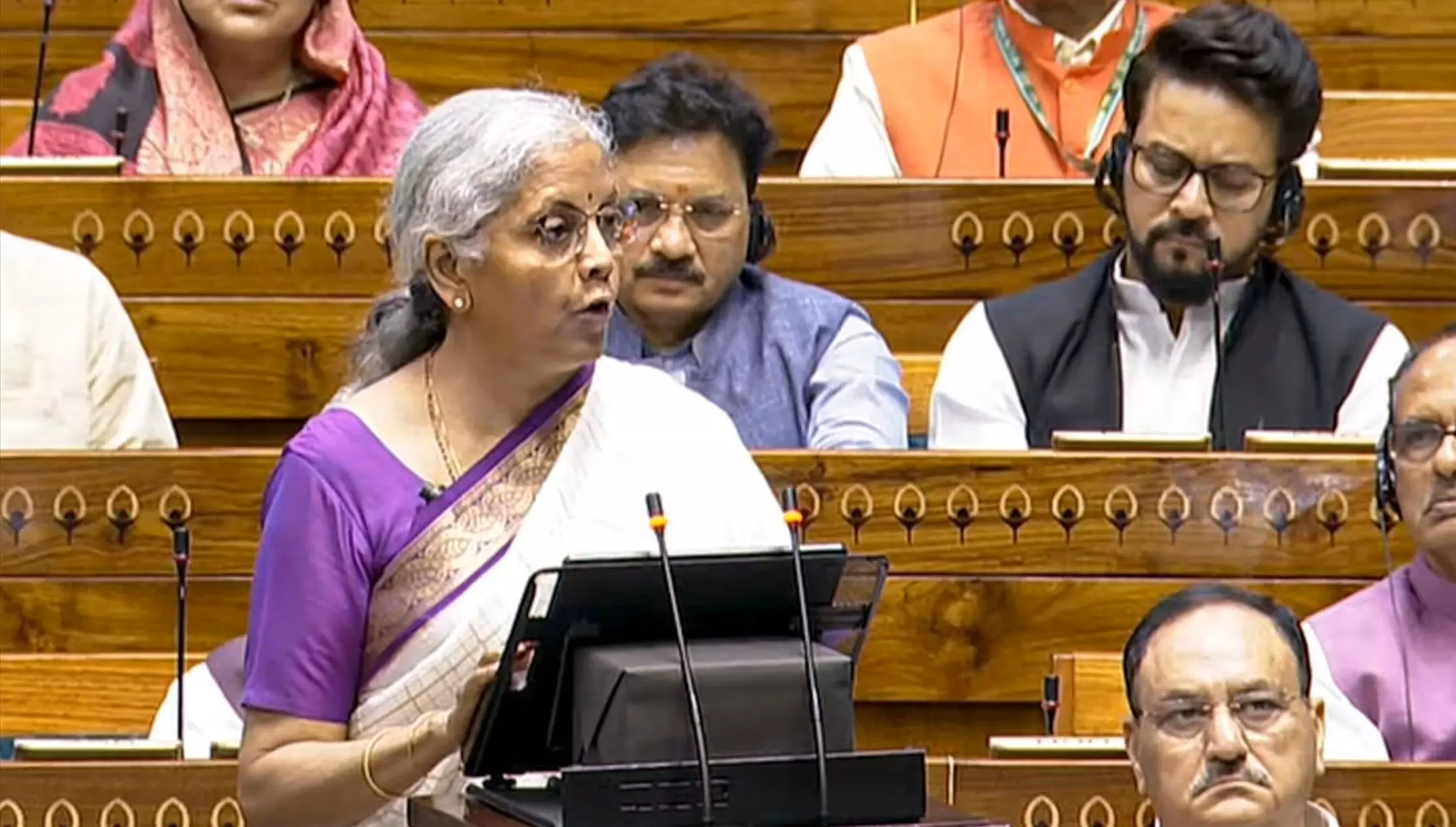 Budget 2024: मोदी सरकार ने बजट में एक करोड़ युवाओं को दिया तोहफा, जानें कैसे मिलेगा लाभ Budget 2024: मोदी सरकार ने बजट में एक करोड़ युवाओं को दिया तोहफा, जानें कैसे मिलेगा लाभ