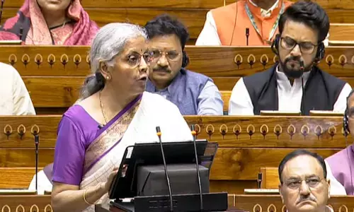 Budget 2024: मोदी सरकार ने बजट में एक करोड़ युवाओं को दिया तोहफा, जानें कैसे मिलेगा लाभ Budget 2024: मोदी सरकार ने बजट में एक करोड़ युवाओं को दिया तोहफा, जानें कैसे मिलेगा लाभ