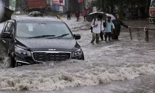 Rain Alert: दिल्ली-NCR में झमाझम बारिश, गुजरात में 24 घंटों में आठ लोगों की मौत, IMD ने जारी किया अलर्ट Rain Alert: दिल्ली-NCR में झमाझम बारिश, गुजरात में 24 घंटों में आठ लोगों की मौत, IMD ने जारी किया अलर्ट