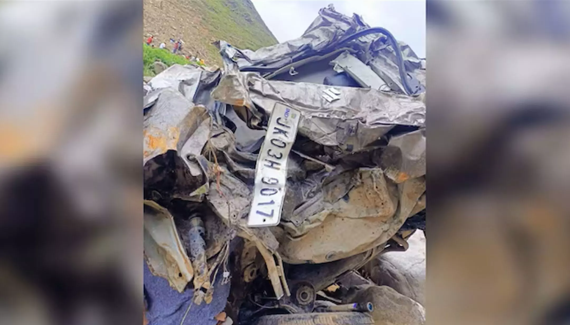 Anantnag Accident News: जम्मू-कश्मीर के अनंतनाग में भीषण सड़क हादसा, 5 बच्चों समेत 8 की मौत Anantnag Accident News: जम्मू-कश्मीर के अनंतनाग में भीषण सड़क हादसा, 5 बच्चों समेत 8 की मौत