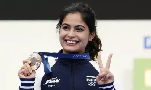 Manu Bhaker: मनु भाकर की ब्रैंड वैल्यू आसमान में, 40 से ज्यादा कंपनिया कर रहीं भारत लौटने का इंतजार, जानें एक विज्ञापन की फीस Manu Bhaker: मनु भाकर की ब्रैंड वैल्यू आसमान में, 40 से ज्यादा कंपनिया कर रहीं भारत लौटने का इंतजार, जानें एक विज्ञापन की फीस