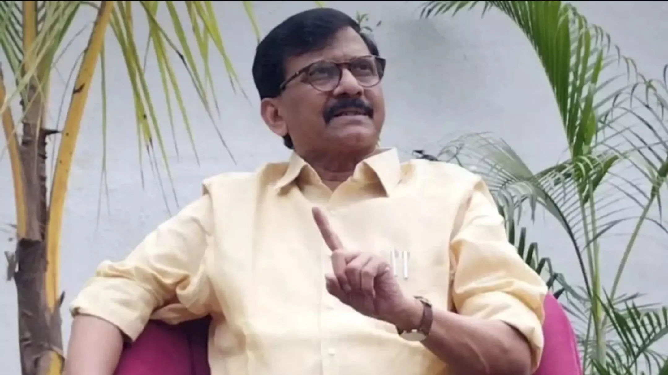 Maharashtra: आपके घर में भी माता-पिता और बच्चे हैं, हमलावरों को संजय राउत की चेतावनी Maharashtra: आपके घर में भी माता-पिता और बच्चे हैं, हमलावरों को संजय राउत की चेतावनी