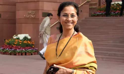Supriya Sule Phone Hacked: लोकसभा सांसद सुप्रिया सुले का फोन और व्हाट्सएप हैक, ट्वीट कर कहा- मुझे कॉल या मैसेज न करें