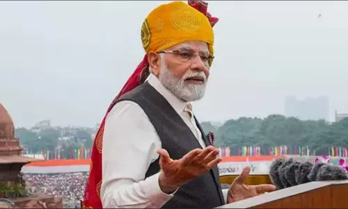 Independence Day 2024: PM मोदी तोड़ेंगे मनमोहन सिंह का रिकॉर्ड, जानें लाल किले से किस प्रधानमंत्री ने कितनी बार फहराया तिरंगा