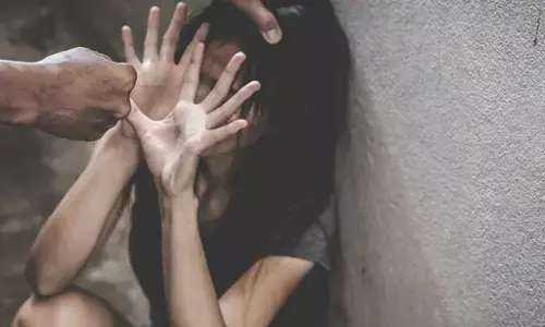 Assam Gangrape Update: असम गैंगरेप के आरोपी की तालाब में डूबने से मौत, पुलिस के चुंगल से भागने की कोशिश में गई जान Assam Gangrape Update: असम गैंगरेप के आरोपी की तालाब में डूबने से मौत, पुलिस के चुंगल से भागने की कोशिश में गई जान