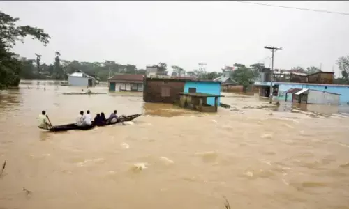 Bangladesh: बांग्लादेश में बाढ़ से 58 लाख लोग प्रभावित, 71 की मौत, सिंगापुर 83 करोड़ रुपये की देगा मदद