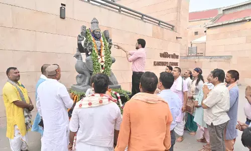 काशी विश्वनाथ धाम में हुआ शैव, वैष्णव, और शाक्त तीनों संप्रदाय का अद्भुत मिलन काशी विश्वनाथ धाम में हुआ शैव, वैष्णव, और शाक्त तीनों संप्रदाय का अद्भुत मिलन