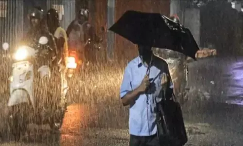 Rain Alert: यूपी-MP समेत इन राज्यों में भारी बारिश का अलर्ट, जानें कहां कैसे रहेगा मौसम Rain Alert: यूपी-MP समेत इन राज्यों में भारी बारिश का अलर्ट, जानें कहां कैसे रहेगा मौसम