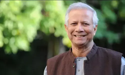 Bangladesh Political Crisis: भारत को तंग करने के लिए बांग्लादेश ने अपनाया नया हथकंडा, लगाया इस चीज पर बैन Bangladesh Political Crisis: भारत को तंग करने के लिए बांग्लादेश ने अपनाया नया हथकंडा, लगाया इस चीज पर बैन