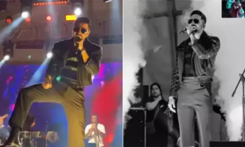 Ayushmann Khurrana Bhojpuri Song: आयुष्मान खुराना ने गाया ऐसा जबरदस्त भोजपुरी गाना, पटना में उड़ा दिया गर्दा Ayushmann Khurrana Bhojpuri Song: आयुष्मान खुराना ने गाया ऐसा जबरदस्त भोजपुरी गाना, पटना में उड़ा दिया गर्दा