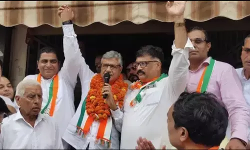 Haryana: इस केंद्रीय मंत्री के रिश्तेदार ने थामा कांग्रेस का हाथ, विधानसभा चुनाव से पहले ताकतवर हो रही कांग्रेस Haryana: इस केंद्रीय मंत्री के रिश्तेदार ने थामा कांग्रेस का हाथ, विधानसभा चुनाव से पहले ताकतवर हो रही कांग्रेस