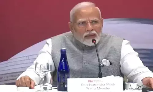 PM Modi US Visit: टेक्नोलॉजी और डेमोक्रेसी का मिलना मानव कल्याण की गारंटी, गोलमेज बैठक में बोले PM मोदी PM Modi US Visit: टेक्नोलॉजी और डेमोक्रेसी का मिलना मानव कल्याण की गारंटी, गोलमेज बैठक में बोले PM मोदी