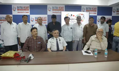 बत्रा हास्पिटल ने साल भर में हृदयाघात से भर्ती सभी 110 मरीजों की बचाई जान, बनाया शून्य मृत्यु दर का कीर्तिमान बत्रा हास्पिटल ने साल भर में हृदयाघात से भर्ती सभी 110 मरीजों की बचाई जान, बनाया शून्य मृत्यु दर का कीर्तिमान