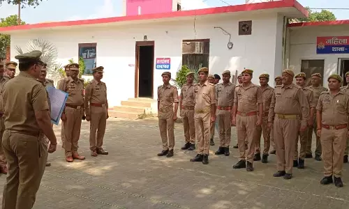 वाल विवाह मुक्त भारत अभियान के तहत पुलिसवालों को दिलाई शपथ! वाल विवाह मुक्त भारत अभियान के तहत पुलिसवालों को दिलाई शपथ!