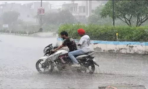 Weather Update: सात राज्यों में भारी बारिश की चेतावनी, जानें दिल्ली समेत अन्य हिस्सों में कैसा रहेगा मौसम