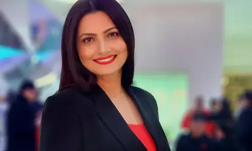 आज तक से इस्तीफ़ा देकर अब इस न्यूज़ चैनल में पहुंची मशहूर एंकर चित्रा त्रिपाठी