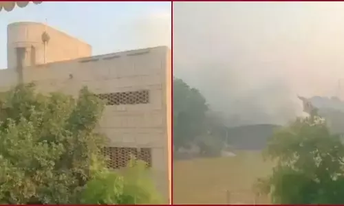 Delhi Blast: रोहिणी में CRPF स्कूल के पास जबरदस्त धमाका, कई फीट ऊंचा उठा धुएं का गुबार, घरों के शीशे टूटे