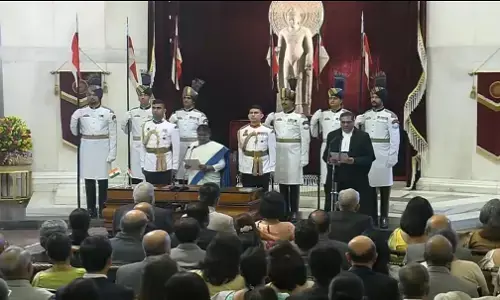 New CJI Sanjiv Khanna: जस्टिस संजीव खन्ना बने देश के 51वें चीफ जस्टिस, राष्ट्रपति द्रौपदी मुर्मू ने दिलाई शपथ