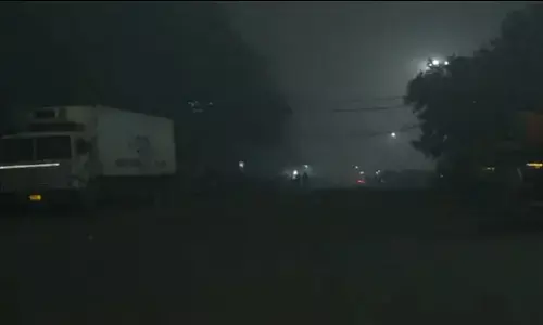 Weather Today: दिल्ली NCR समेत उत्तर भारत के कई इलाकों में छाया कोहरा, राजधानी में 100 हुई विजिबिलिटी