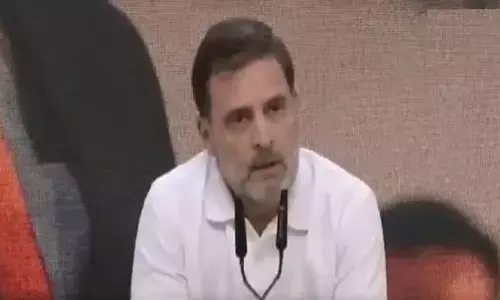 Rahul Gandhi Statement: राहुल गांधी ने अदाणी मामले में सरकार को घेरा, कहा- हम इस मुद्दे को संसद में उठाएंगे Rahul Gandhi Statement: राहुल गांधी ने अदाणी मामले में सरकार को घेरा, कहा- हम इस मुद्दे को संसद में उठाएंगे