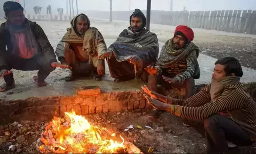 Weather Update: छह राज्यों में घने कोहरे और ठंड का अलर्ट, इन प्रदेशों में होगी झमाझम बारिश; जानें आपके प्रदेश का हाल