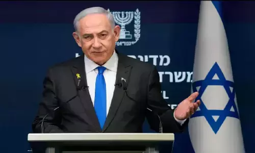 Israel-Hezbollah War: इजराइल-हिजबुल्लाह के बीच युद्धविराम, लेकिन शांति को लेकर आशंकाएं कायम Israel-Hezbollah War: इजराइल-हिजबुल्लाह के बीच युद्धविराम, लेकिन शांति को लेकर आशंकाएं कायम