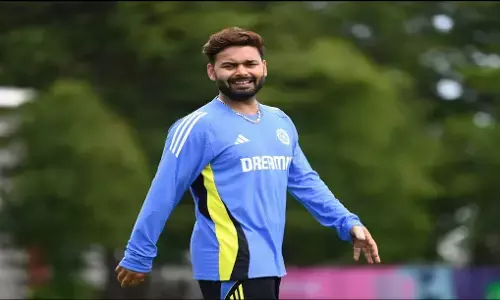 IPL 2025: 27 करोड़ में बिकने वाले ऋषभ पंत के हाथ नहीं आएंगे पूरे पैसे, जानें सरकार को कितना देंगे टैक्स IPL 2025: 27 करोड़ में बिकने वाले ऋषभ पंत के हाथ नहीं आएंगे पूरे पैसे, जानें सरकार को कितना देंगे टैक्स