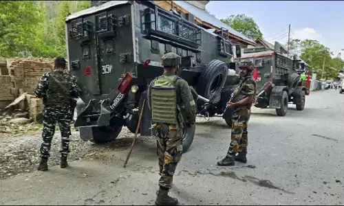 Jammu Kashmir News: рдЬрдореНрдореВ-рдХрд╢реНрдореАрд░ рдореЗрдВ рдмрдбрд╝реА рдЖрддрдВрдХреА рд╕рд╛рдЬрд┐рд╢ рдирд╛рдХрд╛рдо, рдкреБрдВрдЫ рд╕реЗ IED рдФрд░ рднрд╛рд░реА рдорд╛рддреНрд░рд╛ рдореЗрдВ рд╡рд┐рд╕реНрдлреЛрдЯрдХ рд╕рд╛рдордЧреНрд░реА рдмрд░рд╛рдордж Jammu Kashmir News: рдЬрдореНрдореВ-рдХрд╢реНрдореАрд░ рдореЗрдВ рдмрдбрд╝реА рдЖрддрдВрдХреА рд╕рд╛рдЬрд┐рд╢ рдирд╛рдХрд╛рдо, рдкреБрдВрдЫ рд╕реЗ IED рдФрд░ рднрд╛рд░реА рдорд╛рддреНрд░рд╛ рдореЗрдВ рд╡рд┐рд╕реНрдлреЛрдЯрдХ рд╕рд╛рдордЧреНрд░реА рдмрд░рд╛рдордж