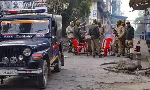 Sambhal Update: जुमे की नामाज को लेकर संभल में तीन लेयर सुरक्षा, ड्रोन से निगरानी Sambhal Update: जुमे की नामाज को लेकर संभल में तीन लेयर सुरक्षा, ड्रोन से निगरानी