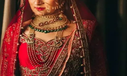 Gold Price Today: सोने-चांदी के जेवर बनवाना हुआ महंगा, जानें अब कितनी हुई कीमत