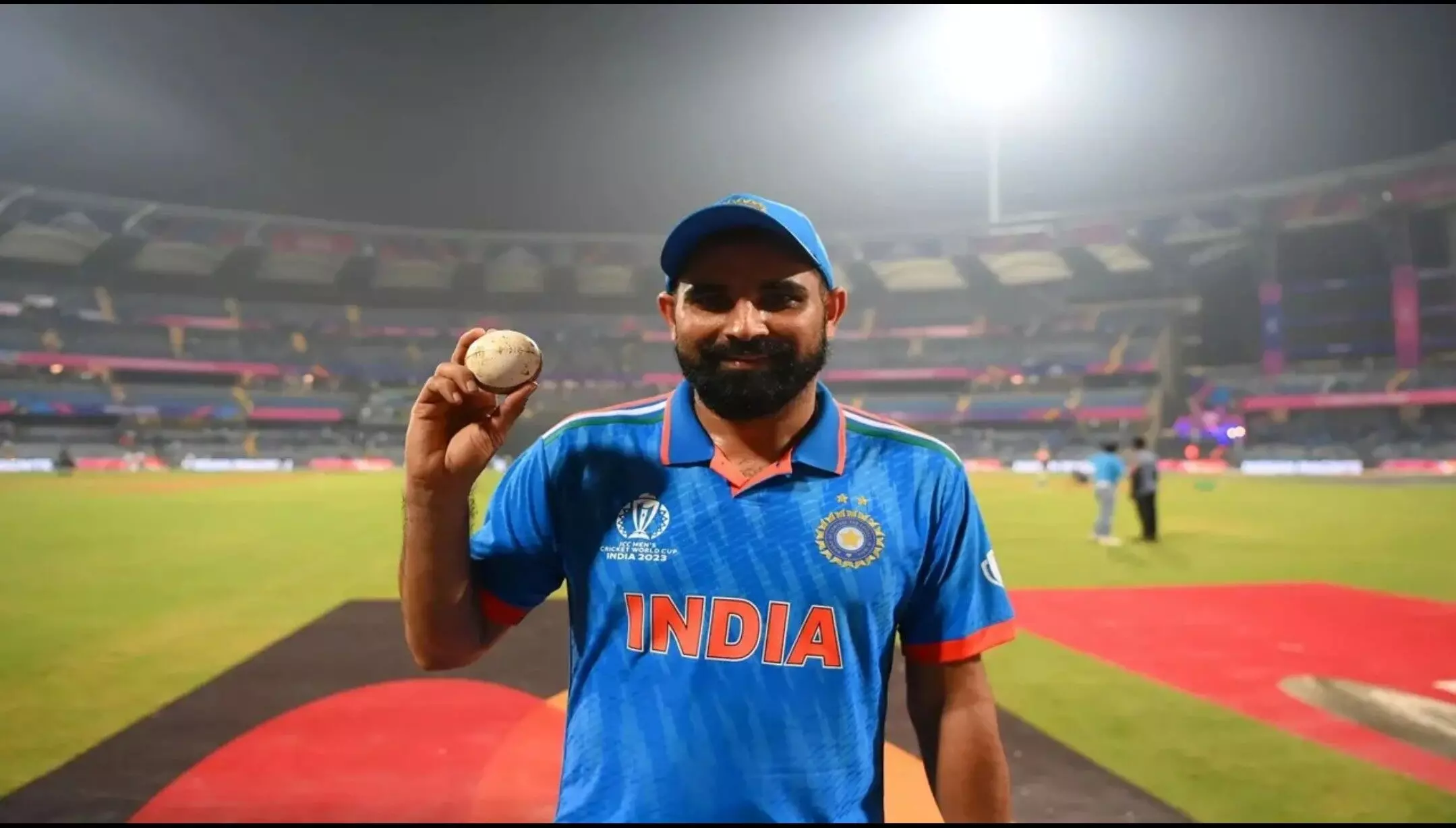 Mohammed Shami: विजय हजारे ट्रॉफी से बाहर हुए मोहम्मद शमी, बड़ी वजह आई सामने Mohammed Shami: विजय हजारे ट्रॉफी से बाहर हुए मोहम्मद शमी, बड़ी वजह आई सामने