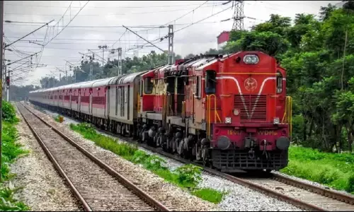 IRCTC Website Down: डाउन हो गई आईआरसीटीसी की वेबसाइट, जानिए अब कैसे बुक कर सकते हैं ऑनलाइन टिकट? IRCTC Website Down: डाउन हो गई आईआरसीटीसी की वेबसाइट, जानिए अब कैसे बुक कर सकते हैं ऑनलाइन टिकट?