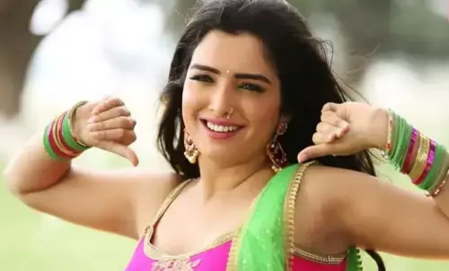 बिहार नहीं बल्कि इस जगह की रहने वाली हैं भोजपुरी क्वीन आम्रपाली दुबे, जानकर नहीं होगा यकीन बिहार नहीं बल्कि इस जगह की रहने वाली हैं भोजपुरी क्वीन आम्रपाली दुबे, जानकर नहीं होगा यकीन