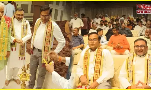 BJP नेता रामबाबू द्विवेदी और शाहजहांपुर DM धर्मेंद्र प्रताप सिंह ने पोशमा ब्रांड A2 दूध एवं देशी घी का किया शुभारंभ BJP नेता रामबाबू द्विवेदी और शाहजहांपुर DM धर्मेंद्र प्रताप सिंह ने पोशमा ब्रांड A2 दूध एवं देशी घी का किया शुभारंभ