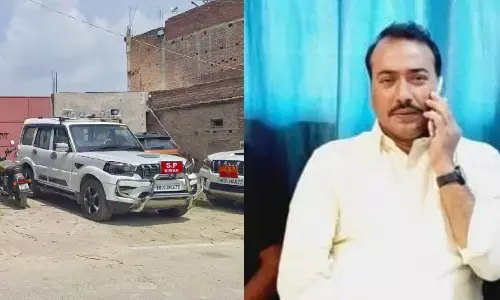 सिवान : पूर्व एमएलसी व लोजपा के बाहुबली नेता रईस ख़ान गिरफ़्तार सिवान : पूर्व एमएलसी व लोजपा के बाहुबली नेता रईस ख़ान गिरफ़्तार