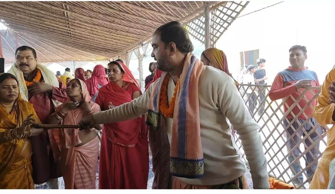 राम मंदिर में ध्वजारोहण और भारत उत्कर्ष महायज्ञ की पूर्णाहुति, नोएडा में 11 लाख श्रद्धालुओं ने रचा नया इतिहास राम मंदिर में ध्वजारोहण और भारत उत्कर्ष महायज्ञ की पूर्णाहुति, नोएडा में 11 लाख श्रद्धालुओं ने रचा नया इतिहास