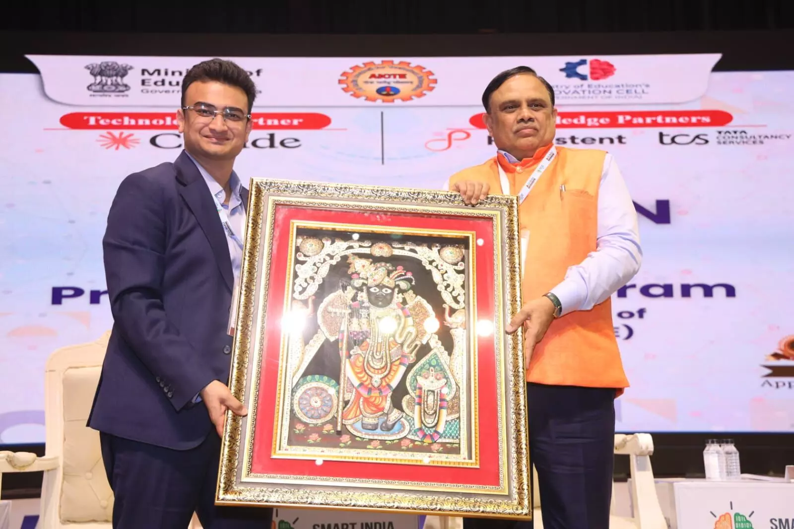 जीएल बजाज इंस्टीट्यूट ऑफ टेक्नोलॉजी एंड मैनेजमेंट, ग्रेटर नोएडा ने स्मार्ट इंडिया हैकाथॉन (SIH) 2025 – समापन जीएल बजाज इंस्टीट्यूट ऑफ टेक्नोलॉजी एंड मैनेजमेंट, ग्रेटर नोएडा ने स्मार्ट इंडिया हैकाथॉन (SIH) 2025 – समापन