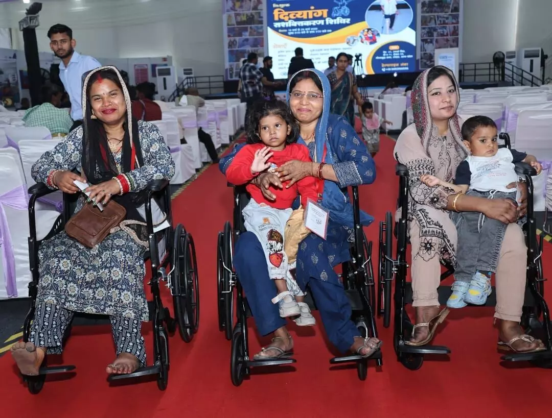 स्पार्क मिंडा फाउंडेशन के सहयोग से दिव्यांगजनों के लिए मेगा कैंप स्पार्क मिंडा फाउंडेशन के सहयोग से दिव्यांगजनों के लिए मेगा कैंप