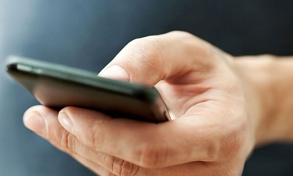 तलाक दो नहीं तो न्यूड होकर सड़कों पर निकलूंगी, पत्नी ने पति को दी धमकी तलाक दो नहीं तो न्यूड होकर सड़कों पर निकलूंगी, पत्नी ने पति को दी धमकी