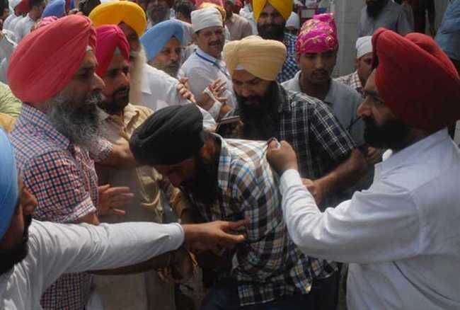केजरीवाल पर पंजाब में हमला, बोले सिख विरोधी केजरीवाल केजरीवाल पर पंजाब में हमला, बोले सिख विरोधी केजरीवाल
