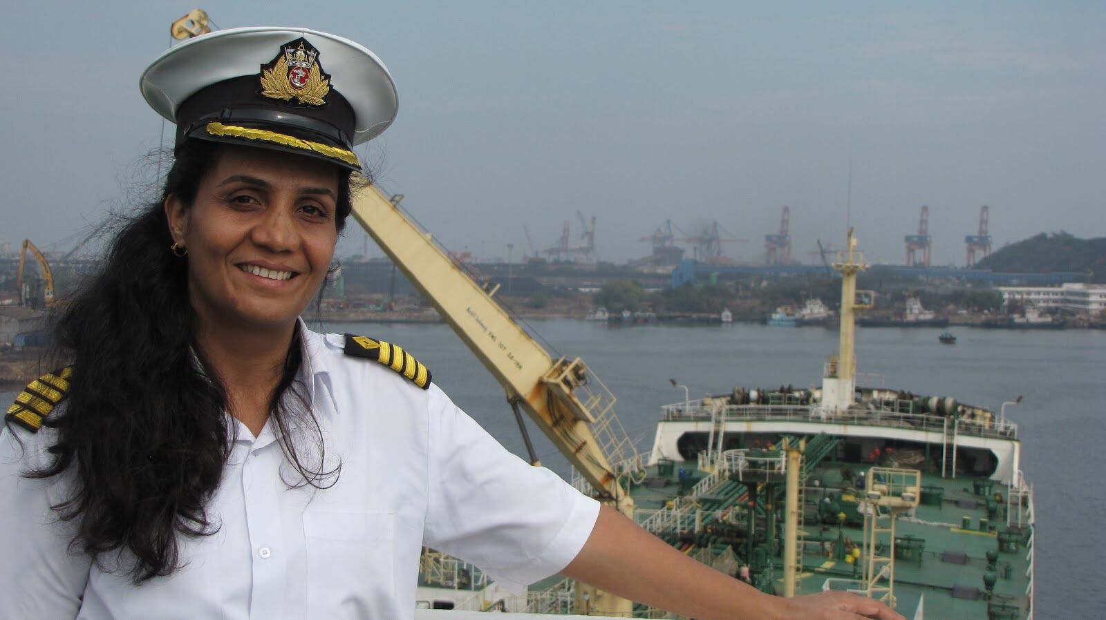 IMO अवॉर्ड पाने वाली पहली भारतीय महिला बनी मर्चेंट नेवी कैप्टन राधिका मेनन IMO अवॉर्ड पाने वाली पहली भारतीय महिला बनी मर्चेंट नेवी कैप्टन राधिका मेनन