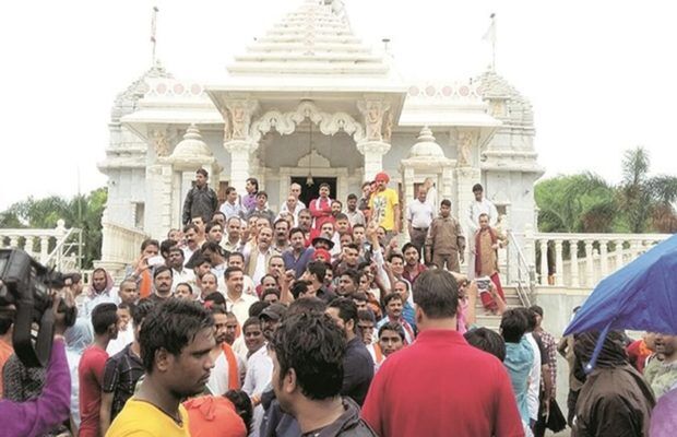 छत्तीसगढ़: सुप्रीम कोर्ट के आर्डर पर भी नहीं हुई कार्रवाई, भीड़ के आगे प्रशासन बेबस