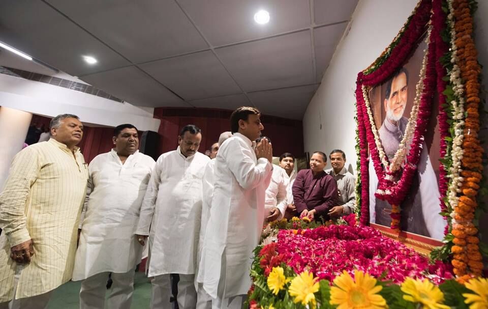 मुलायम बोले हमारी फिर से सरकार बनेगी, पैसे और जमीन को लेकर मत करो बदनामी मुलायम बोले हमारी फिर से सरकार बनेगी, पैसे और जमीन को लेकर मत करो बदनामी