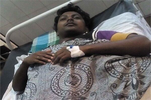 मोबाइल से बीवी को बात करने से रोका तो रात के अंधेरे में काटा, पति का प्राइवेट पार्ट मोबाइल से बीवी को बात करने से रोका तो रात के अंधेरे में काटा, पति का प्राइवेट पार्ट