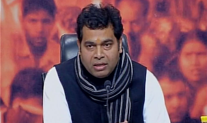 मथुरा में पुलिस अफसरों की हत्या,सपा व् भूमाफियाओं के गठजोड़ का नतीजा -श्रीकांत शर्मा मथुरा में पुलिस अफसरों की हत्या,सपा व् भूमाफियाओं के गठजोड़ का नतीजा -श्रीकांत शर्मा