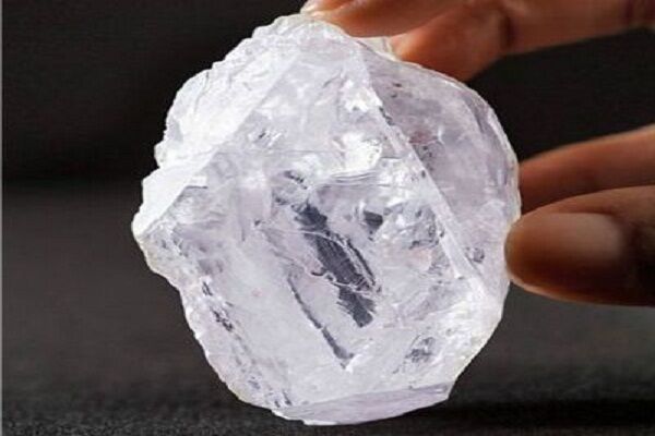 ये है दुनिया का सबसे बड़ा अनगढ़ हीरा, खूबियां जानकर हो जाएगे हैरान