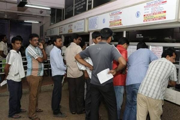 खुश खबरी: अब लम्बी लाइन से छुट्टी 5 मिनट में जनरल और 30 मिनट में रिजर्व टिकट मिलेगा खुश खबरी: अब लम्बी लाइन से छुट्टी 5 मिनट में जनरल और 30 मिनट में रिजर्व टिकट मिलेगा