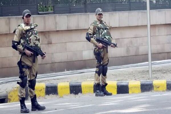 दिल्ली में हाई अलर्ट जारी, दो आतंकियों के घुसने की संभावना